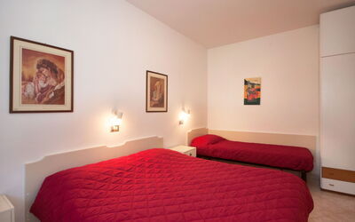 Accommodation:&nbsp;Diana 643.3