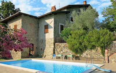 Tenuta degli Ulivi (Vvo100)