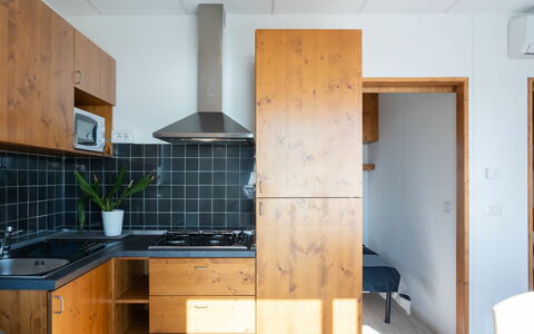 Accommodation:&nbsp;Magnolia (Slr405) 640.6