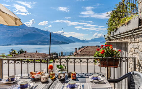 Viola: Bed, Furniture, Bedroom, Interior Design, Bedding, Bed Sheet, Flooring, Wood, Floor, Room