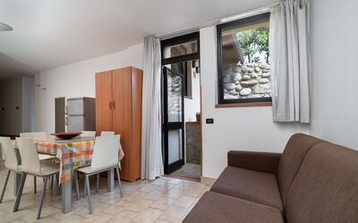 Accommodation:&nbsp;Primera 653.3