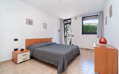 Accommodation:&nbsp;Primera 653.3