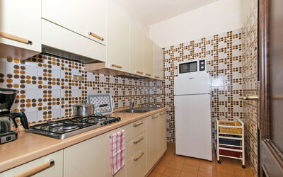 Accommodation:&nbsp;Gianni 639.3