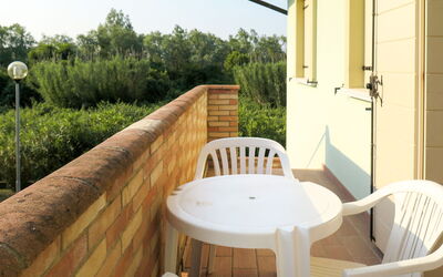 Accommodation:&nbsp;Solmare 651.13