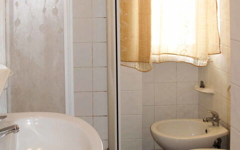 Accommodation:&nbsp;Riviera 2 610.4