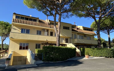 Accommodation:&nbsp;Riviera 2 610.4