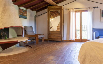 Accommodation:&nbsp;Borgo del Papa 607.1