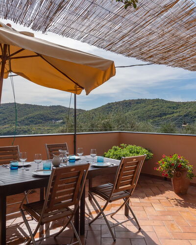 U Figu du Camin: Property, Patio, Shade, Building, Table, Vacation, Real Estate, House, Furniture, Room
