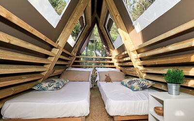 Accommodation:&nbsp;Luxury Tent 602.7