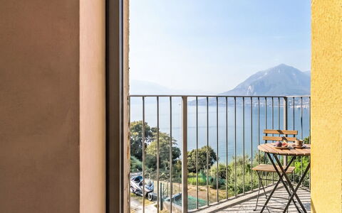 Varenna 634: Swimming Pool, Mountain Range, Eco Hotel, Resort, Estate, Valley, Villa, Landscaping, Resort Town, Backyard