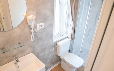 Accommodation:&nbsp;Eden 604.3