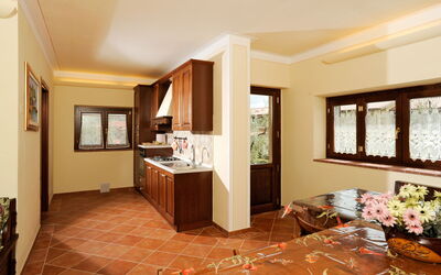 Accommodation:&nbsp;Montechioccioli 649.4