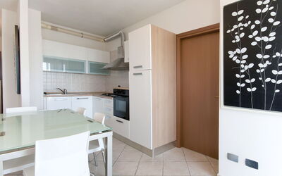 Accommodation:&nbsp;Santa Costanza 651.3