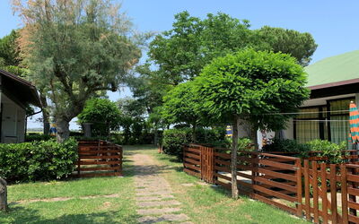 Accommodation:&nbsp;Lake Bungalow 651.4