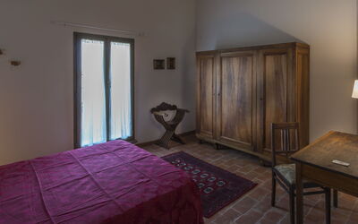 Accommodation:&nbsp;Dondo
