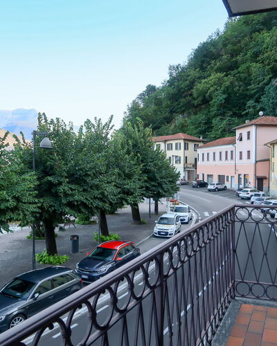 Charlie: Residential Area, Neighbourhood, Property, Town, Tree, Transport, Architecture, Building, Street, Urban Design