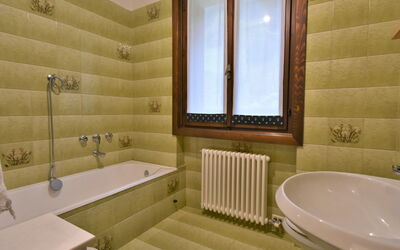 Accommodation:&nbsp;Piciol 300.3