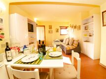 Accommodation:&nbsp;Bellavista Chiatri Oleandro