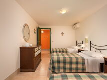 Accommodation:&nbsp;Dalia