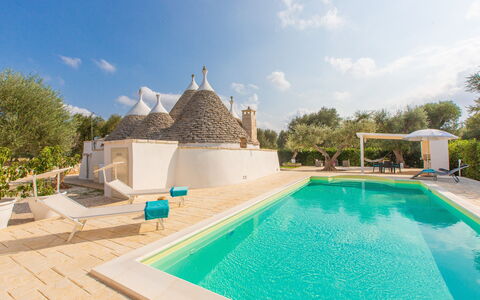 Trullo Del Mandarino: Property, Swimming Pool, Building, Villa, Real Estate, House, Estate, Vacation, Leisure, Architecture