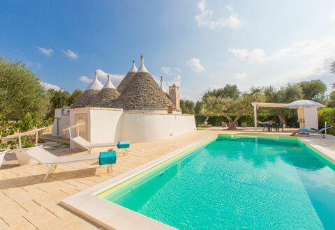 Trullo Del Mandarino: Property, Swimming Pool, Building, Villa, Real Estate, House, Estate, Vacation, Leisure, Architecture
