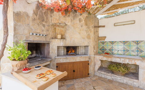 Trullo Suenn Con Piscina: Property, Room, Interior Design, Building, House, Furniture, Real Estate, Living Room, Kitchen, Floor