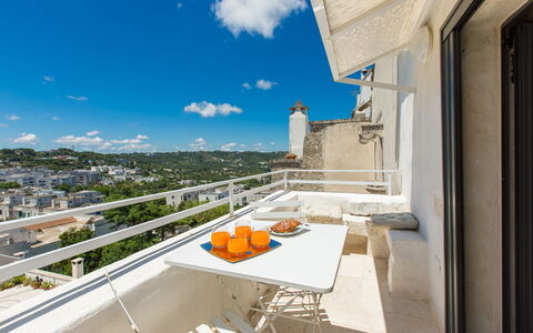Zia Saby: Property, Building, Real Estate, Balcony, Room, House, Apartment, Architecture, Vacation, Penthouse Apartment