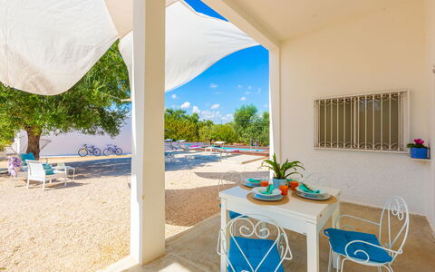 Lamia Di Nonna Mena: Property, Room, Vacation, Building, Resort, Real Estate, House, Interior Design, Furniture, Villa