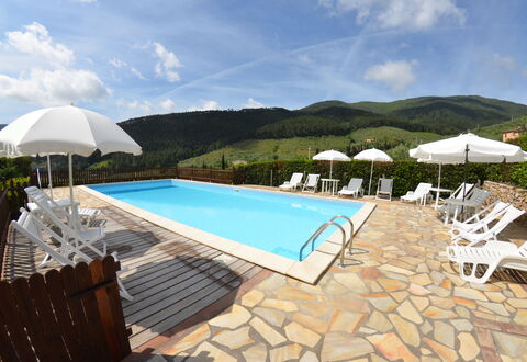 Podere Di Mero Casolare: Sky, Cloud, Water, Building, Swimming Pool, Sunlounger, Outdoor Furniture, Umbrella, Shade, Chair