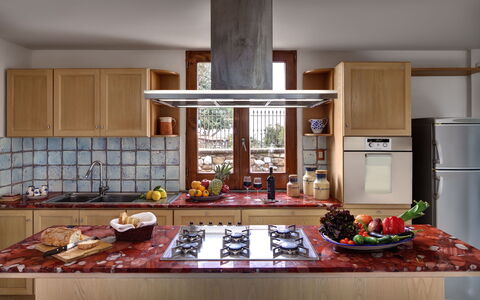 Stony Villa Volcano View: Food, Cabinetry, Property, Countertop, Kitchen, Wood, Tableware, Interior Design, Kitchen Stove, Architecture