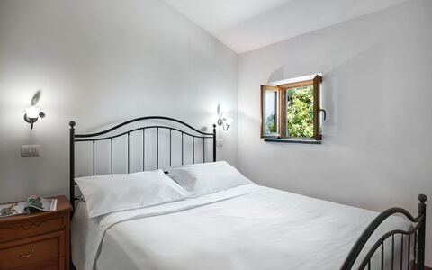 La Baia Dello Chalet: Furniture, Property, Building, White, Comfort, Cabinetry, Wood, Lighting, Textile, Interior Design