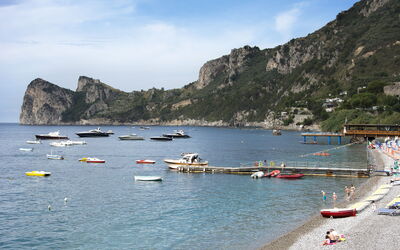 la casa-sul-mare-delle-sirene-marina-del-cantone-apartment-landscape