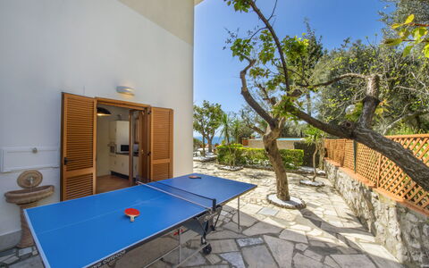 Villa Nerano: Property, Room, Building, House, Real Estate, Villa, Tree, Apartment, Interior Design, Vacation