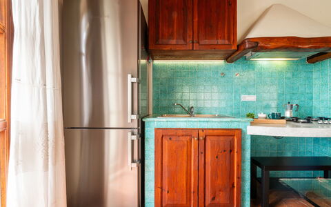 Rokkaria: Cabinetry, Property, Sink, Countertop, Building, Tap, Wood, Kitchen, Plumbing Fixture, Flooring