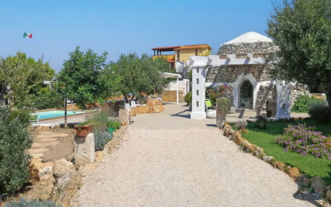 Villa Giunone: Plant, Shrub, Garden, Real Estate, Shade, Groundcover, Landscaping, Yard, Driveway, Walkway