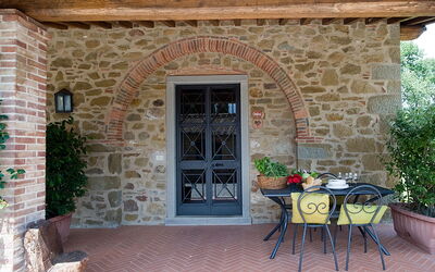 Accommodation:&nbsp;Cantina