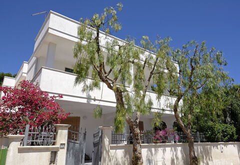 Villa Marlene: Sky, Plant, Building, Daytime, Property, Window, Tree, House, Neighbourhood, Urban Design