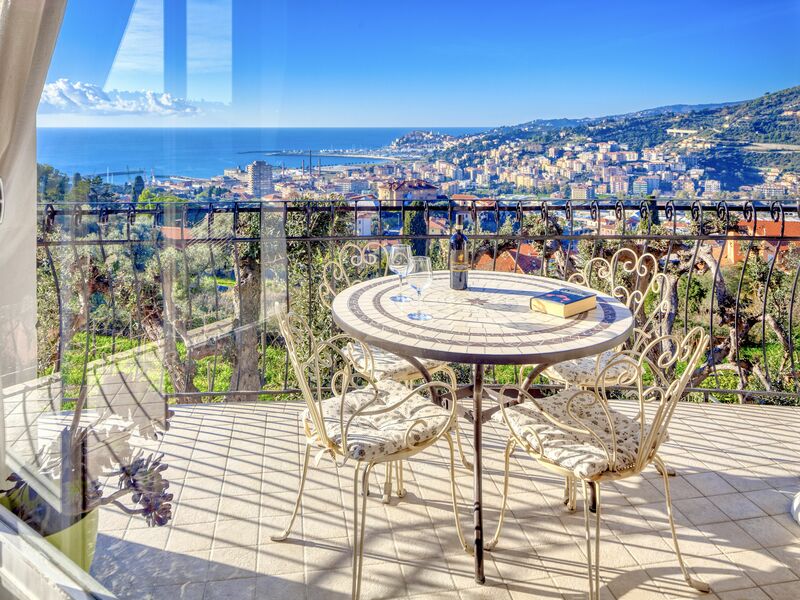 Casa Matilde - Villa Alle Cascine, Imperia