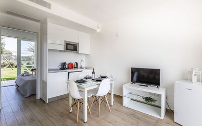 Accommodation:&nbsp;Capo Falcone Charming Apartment 637.2