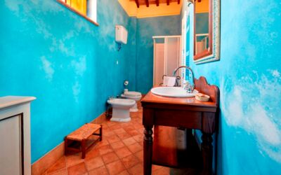 Zaffiro: Mirror, Tap, Sink, Plumbing Fixture, Property, Blue, Bathroom, Purple, Azure, Interior Design