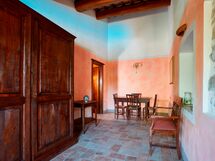 Accommodation:&nbsp;Tormalina