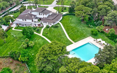 Villa Oria: Building, Plant, Green, Tree, Natural Landscape, Land Lot, Vegetation, Urban Design, House, Biome