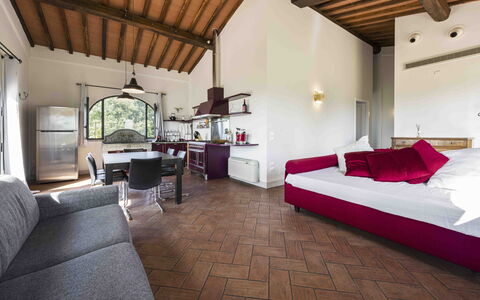Casina Dell'acquaborra: Furniture, Ceiling, Chair, Houseplant, Bed, Hotel, Pillow, Bedroom, Lamp