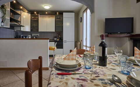 Ca' Pia: Table, Furniture, Tableware, Property, Building, Interior Design, Wood, Tablecloth, Comfort, Cabinetry