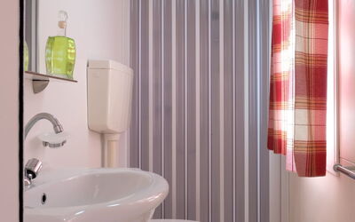 Accommodation:&nbsp;Happy Standard 604.1