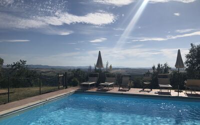 Cenerentola Apartments: Water, Sky, Cloud, Water Resources, Daytime, Plant, Building, Light, Nature, Swimming Pool