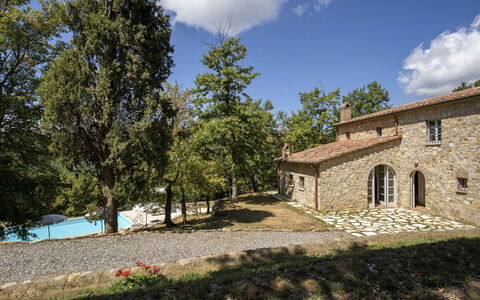 Villa Lucarella: Tree, House, Home, Estate, Cottage, Farmhouse, Rural Area, Landscaping, Garden, Villa