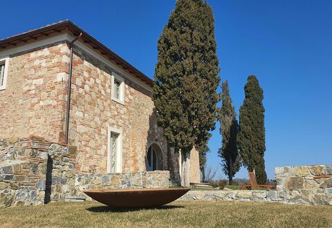 Casa Insieme: Sky, Building, Window, Plant, Azure, Architecture, House, Wood, Grass, Landscape