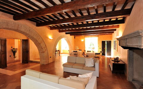 Accommodation:&nbsp;Villa Aria