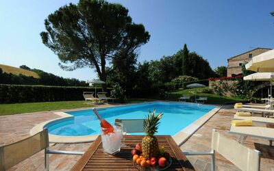 Accommodation:&nbsp;Villa Aria